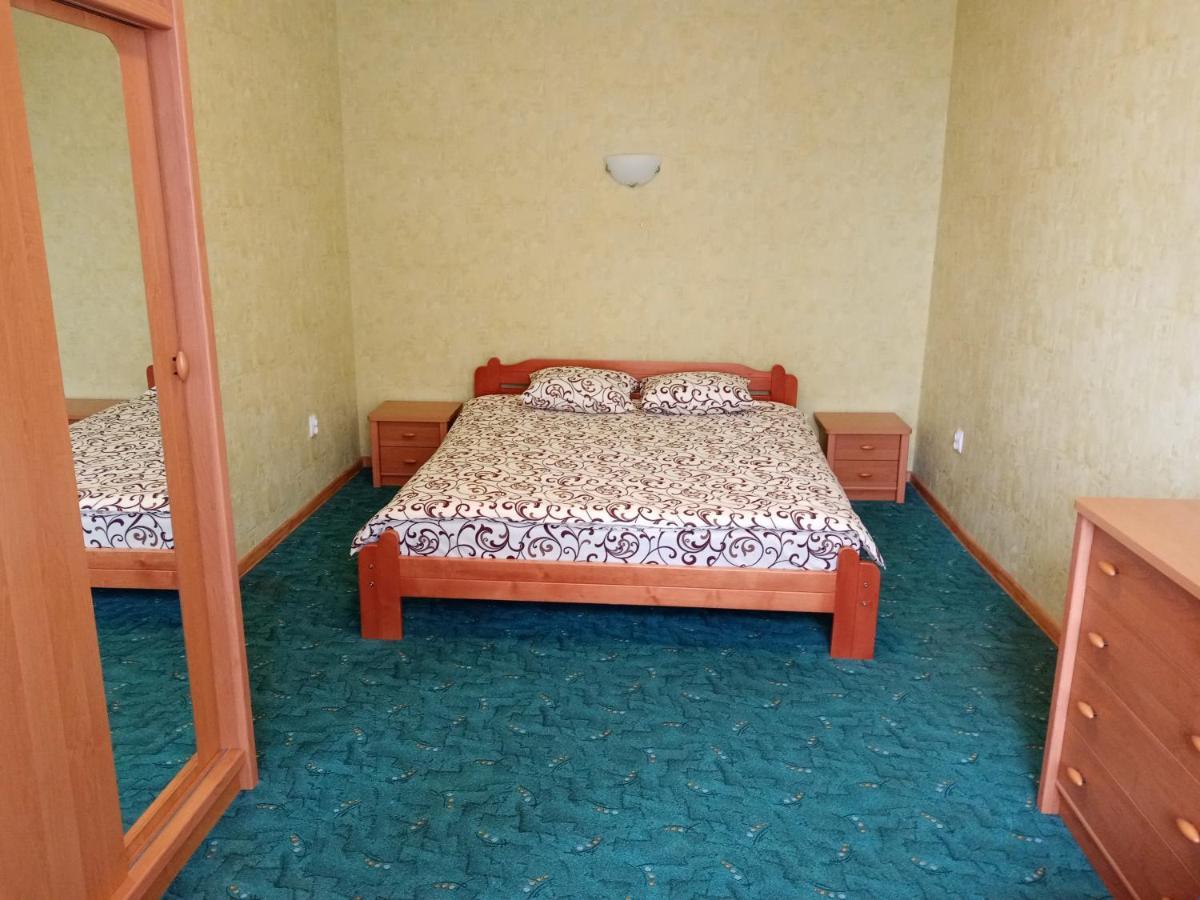 Gamma Hotel Līvāni Bagian luar foto